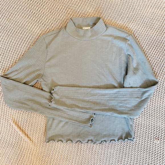 Garage Ruffle Turtleneck - Picture 1 of 3